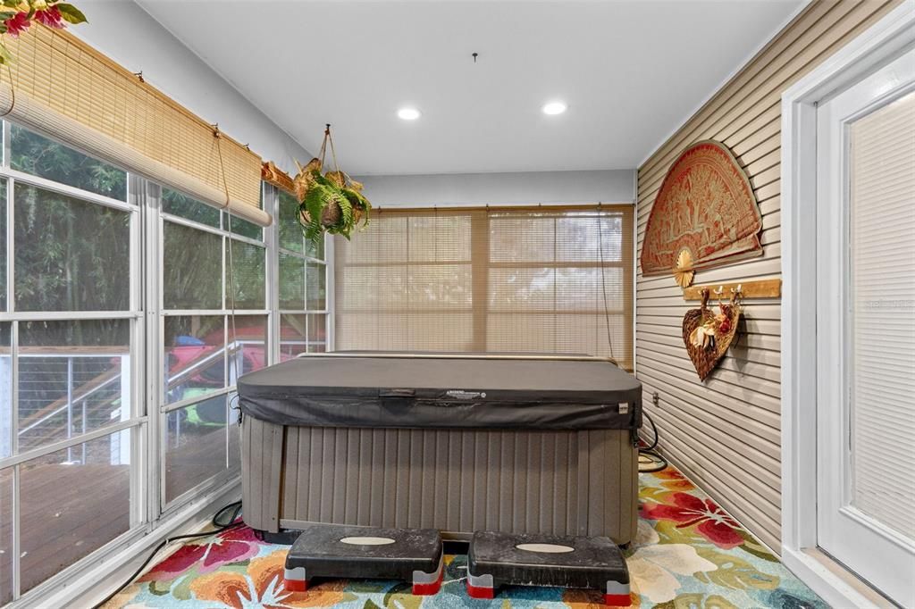 For Sale: $499,000 (4 beds, 2 baths, 2366 Square Feet)