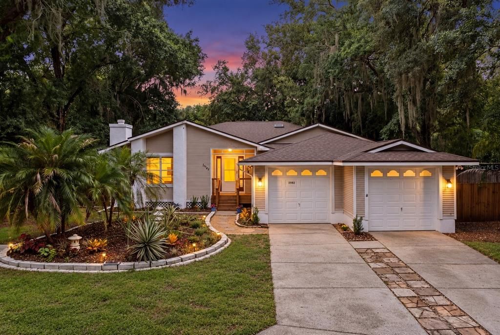 For Sale: $499,000 (4 beds, 2 baths, 2366 Square Feet)