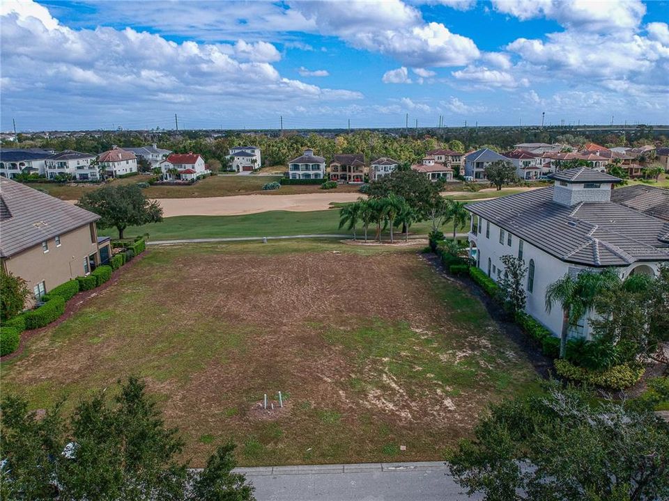 На продажу: $1,499,000 (0.40 acres)