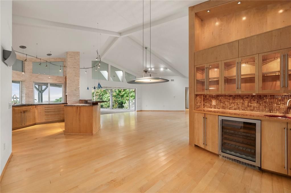 En Venta: $1,235,000 (3 camas, 2 baños, 1687 Pies cuadrados)
