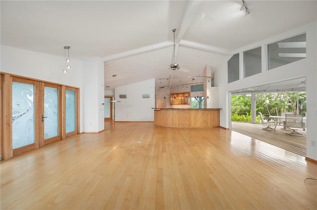 En Venta: $1,235,000 (3 camas, 2 baños, 1687 Pies cuadrados)