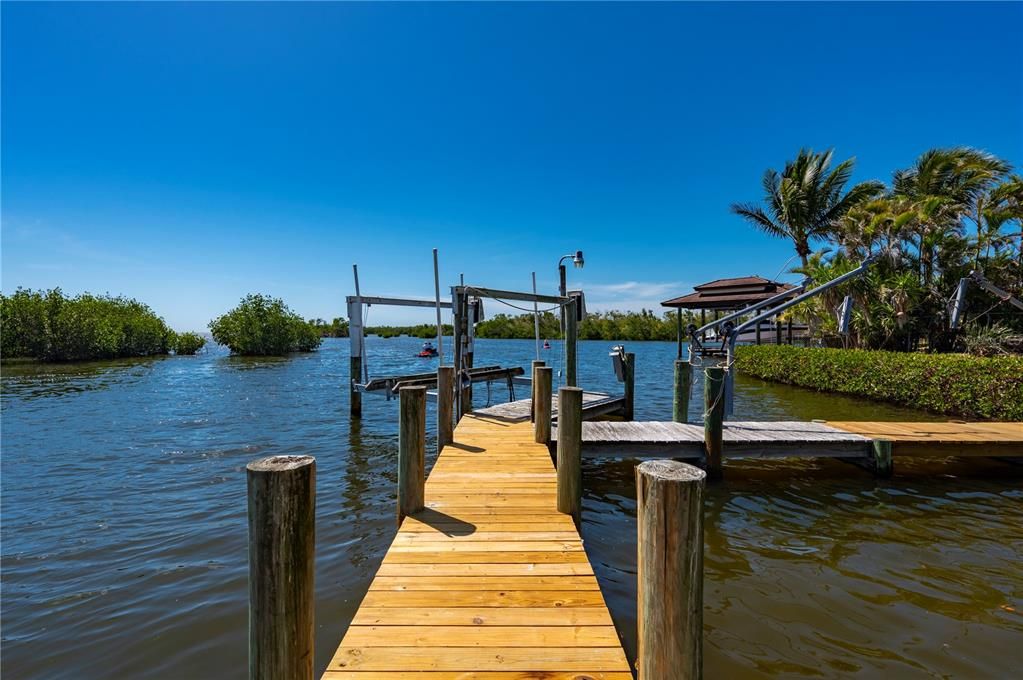 En Venta: $1,235,000 (3 camas, 2 baños, 1687 Pies cuadrados)