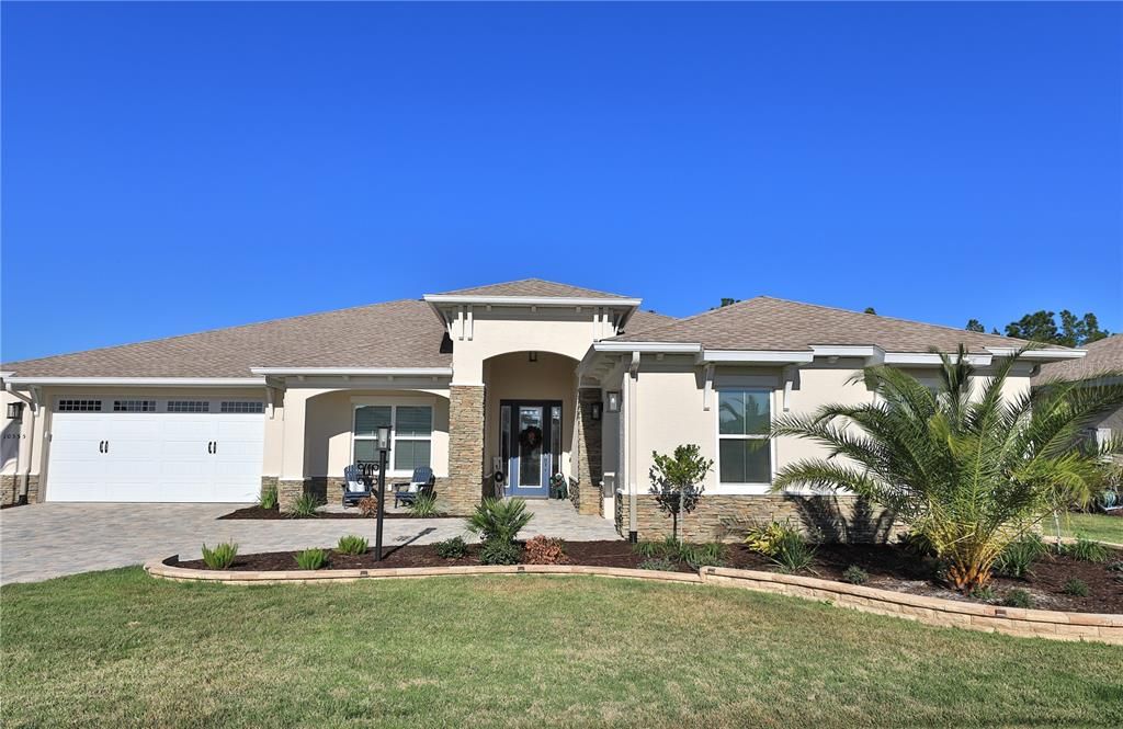 En Venta: $789,000 (3 camas, 3 baños, 2307 Pies cuadrados)