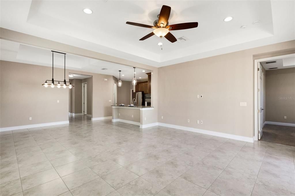 For Sale: $355,000 (3 beds, 2 baths, 1742 Square Feet)
