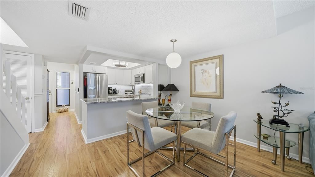 For Sale: $499,000 (2 beds, 2 baths, 1232 Square Feet)