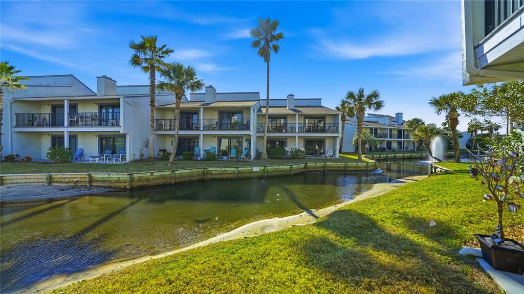 For Sale: $499,000 (2 beds, 2 baths, 1232 Square Feet)