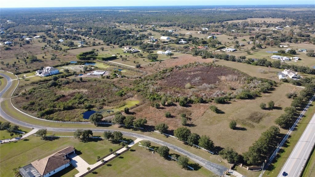 На продажу: $699,000 (9.00 acres)