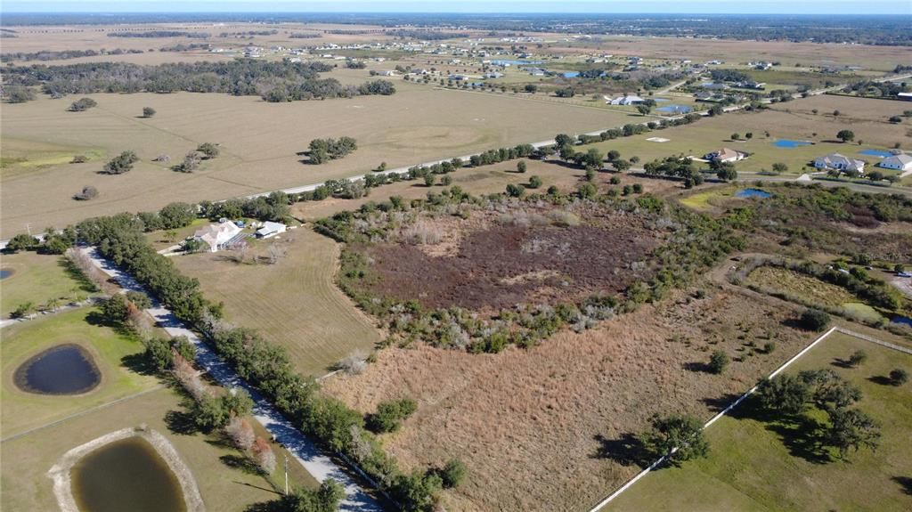 На продажу: $699,000 (9.00 acres)