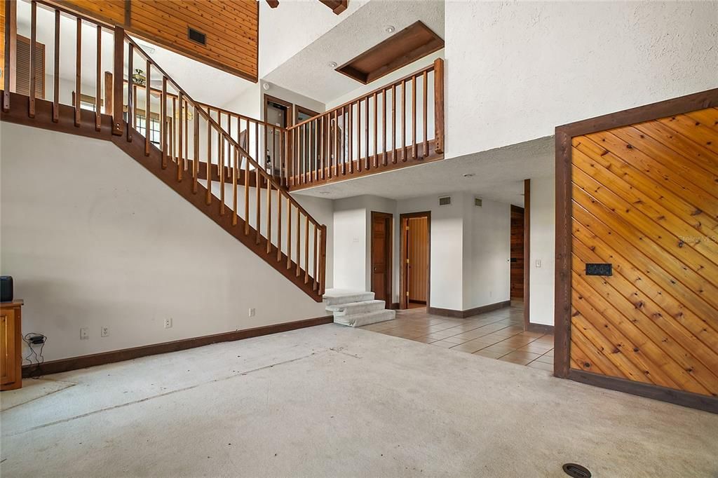 Activo con contrato: $899,999 (4.46 acres)