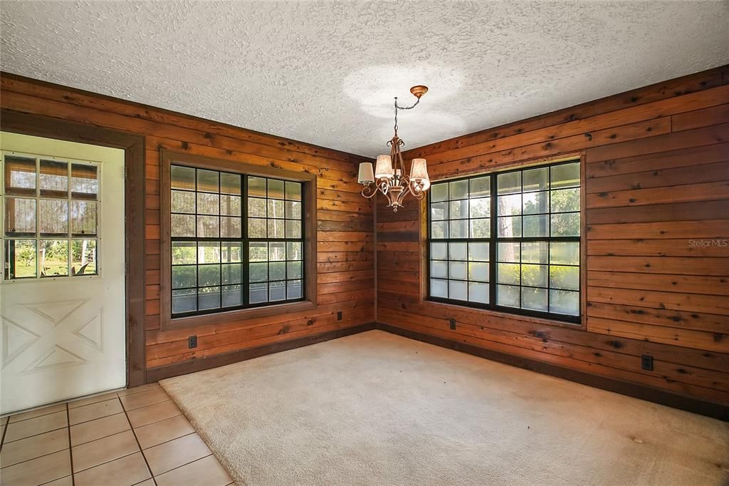 Activo con contrato: $899,999 (4.46 acres)