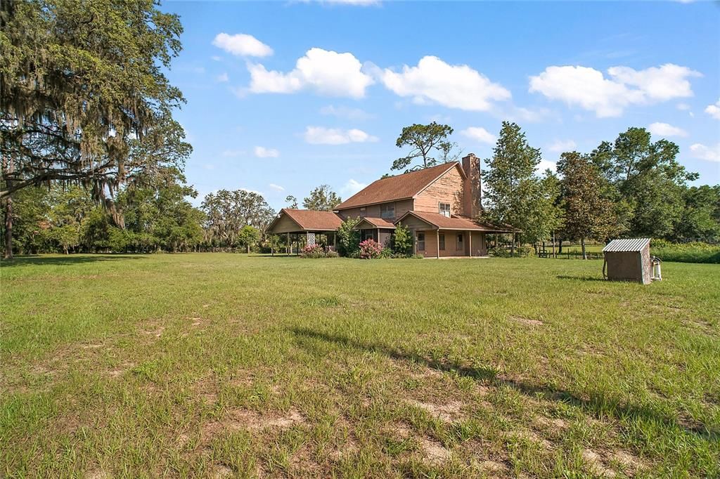 Activo con contrato: $899,999 (4.46 acres)