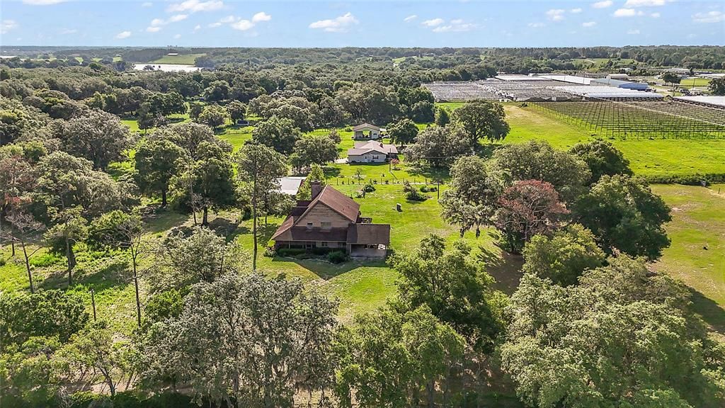 Activo con contrato: $899,999 (4.46 acres)