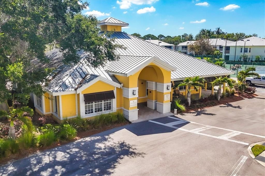 En Venta: $699,000 (3 camas, 2 baños, 2032 Pies cuadrados)