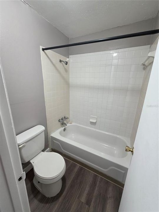 For Sale: $75,000 (2 beds, 1 baths, 876 Square Feet)