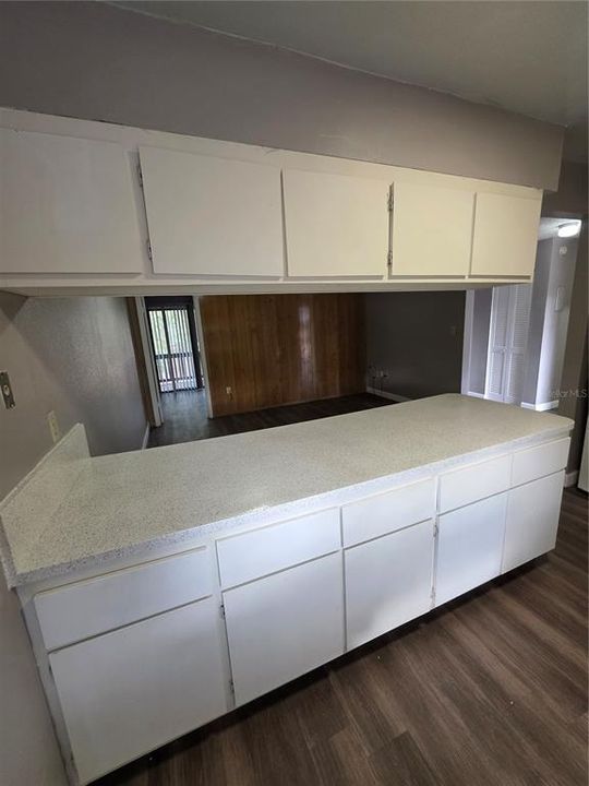 For Sale: $75,000 (2 beds, 1 baths, 876 Square Feet)