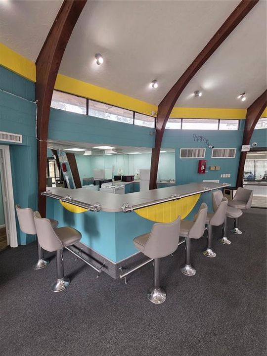 For Sale: $75,000 (2 beds, 1 baths, 876 Square Feet)