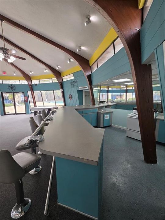 For Sale: $75,000 (2 beds, 1 baths, 876 Square Feet)