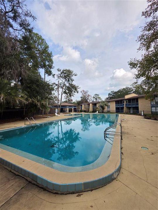 For Sale: $75,000 (2 beds, 1 baths, 876 Square Feet)