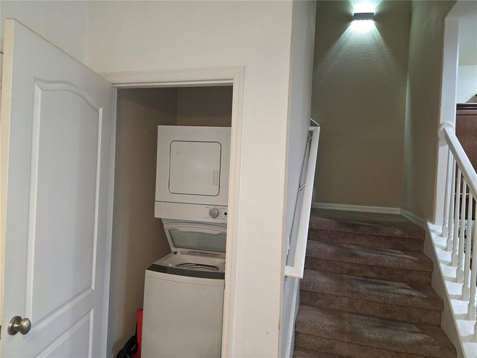 For Sale: $245,000 (3 beds, 2 baths, 1288 Square Feet)