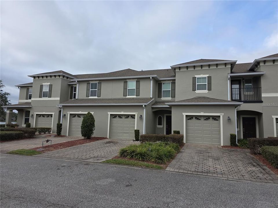 For Sale: $245,000 (3 beds, 2 baths, 1288 Square Feet)