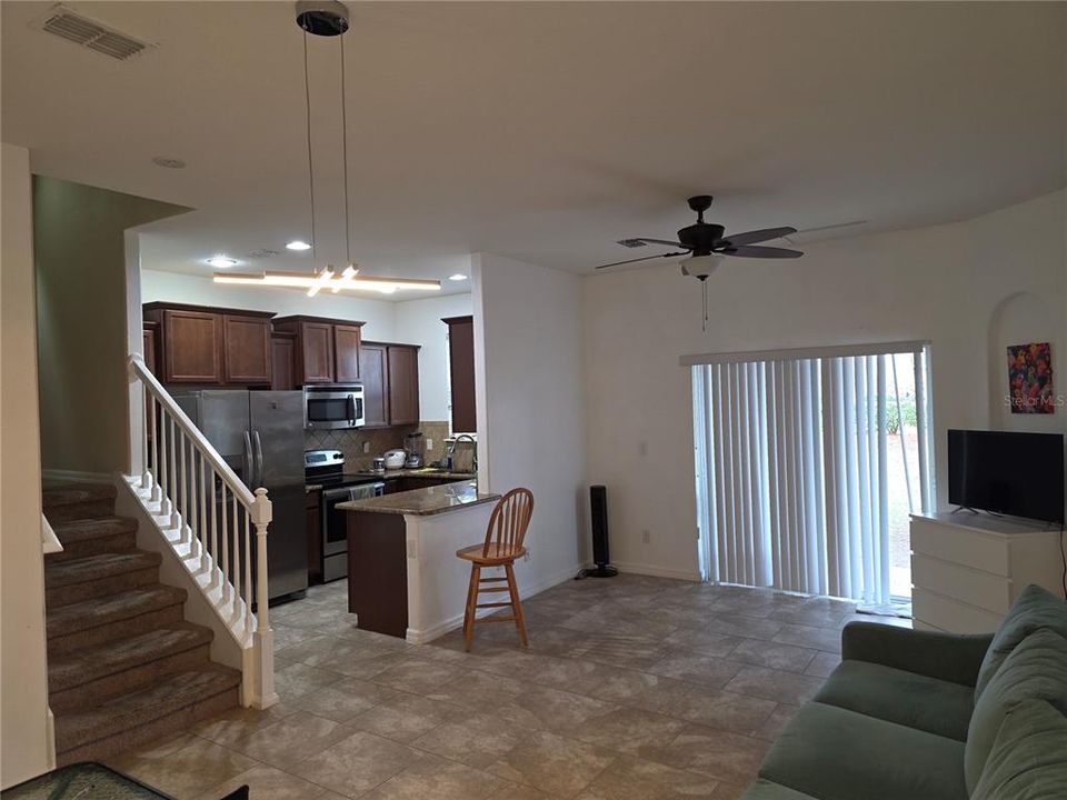 For Sale: $245,000 (3 beds, 2 baths, 1288 Square Feet)