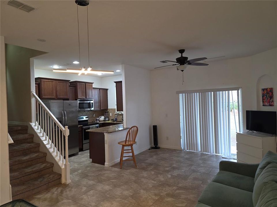For Sale: $245,000 (3 beds, 2 baths, 1288 Square Feet)