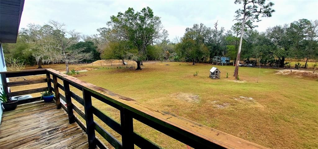 For Sale: $379,000 (2 beds, 1 baths, 912 Square Feet)