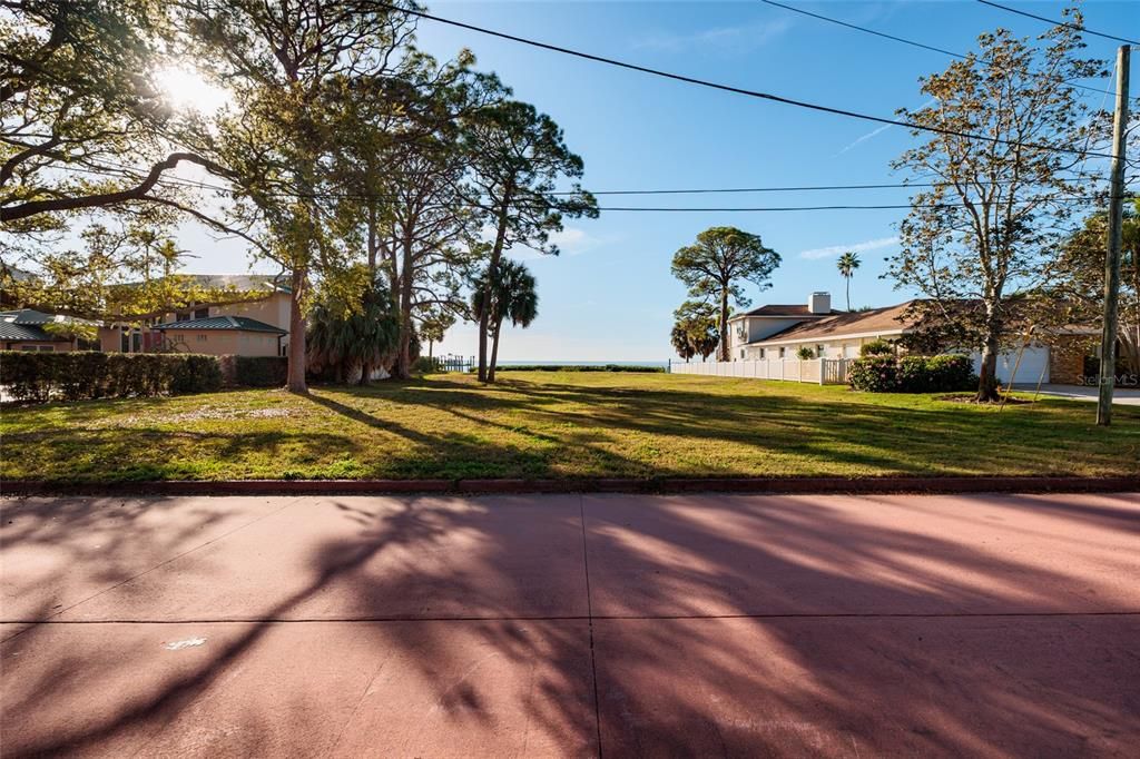 For Sale: $1,575,000 (0.41 acres)