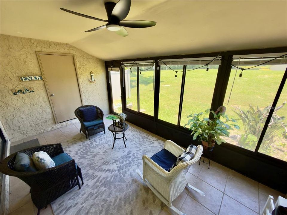 Activo con contrato: $225,000 (2 camas, 2 baños, 1177 Pies cuadrados)