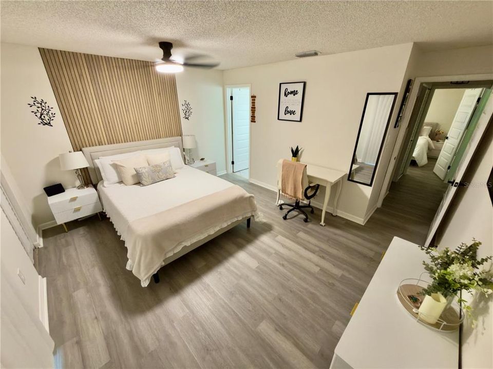 Activo con contrato: $225,000 (2 camas, 2 baños, 1177 Pies cuadrados)