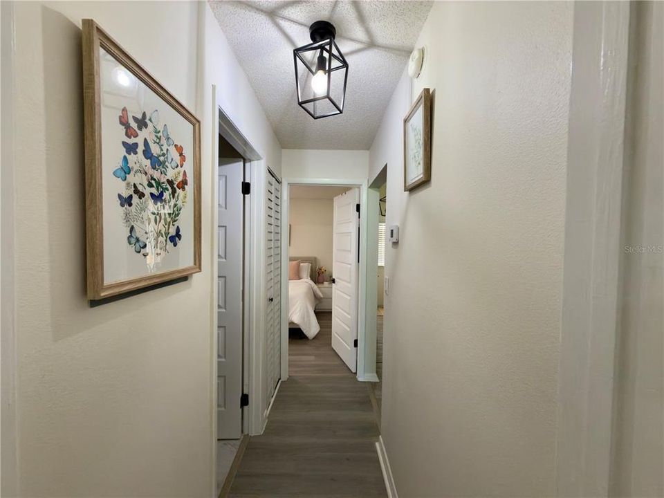 Activo con contrato: $225,000 (2 camas, 2 baños, 1177 Pies cuadrados)