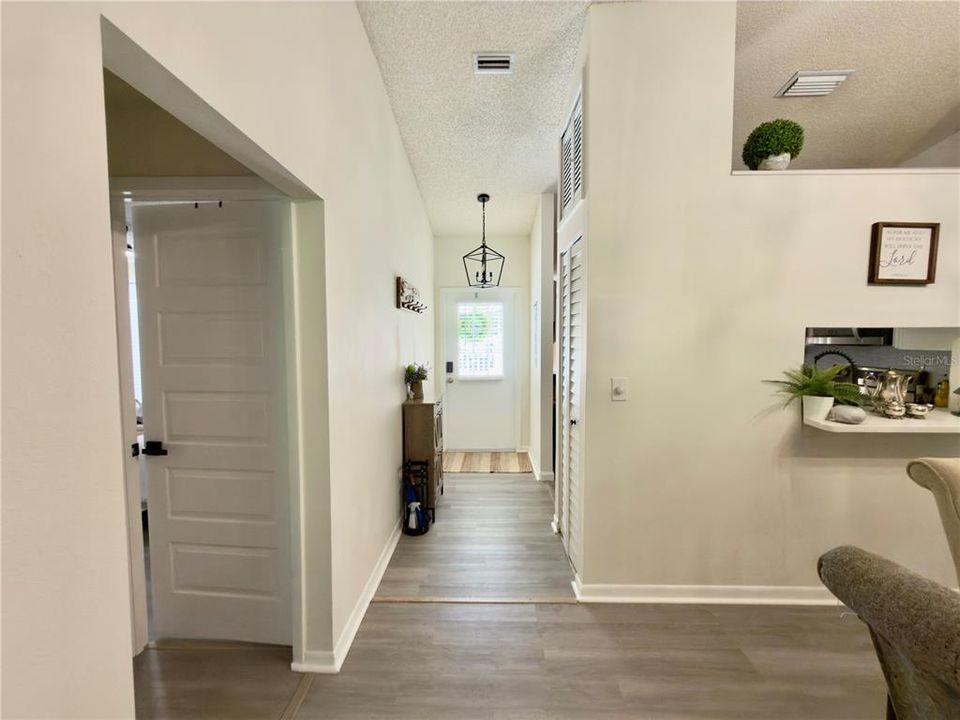 Activo con contrato: $225,000 (2 camas, 2 baños, 1177 Pies cuadrados)