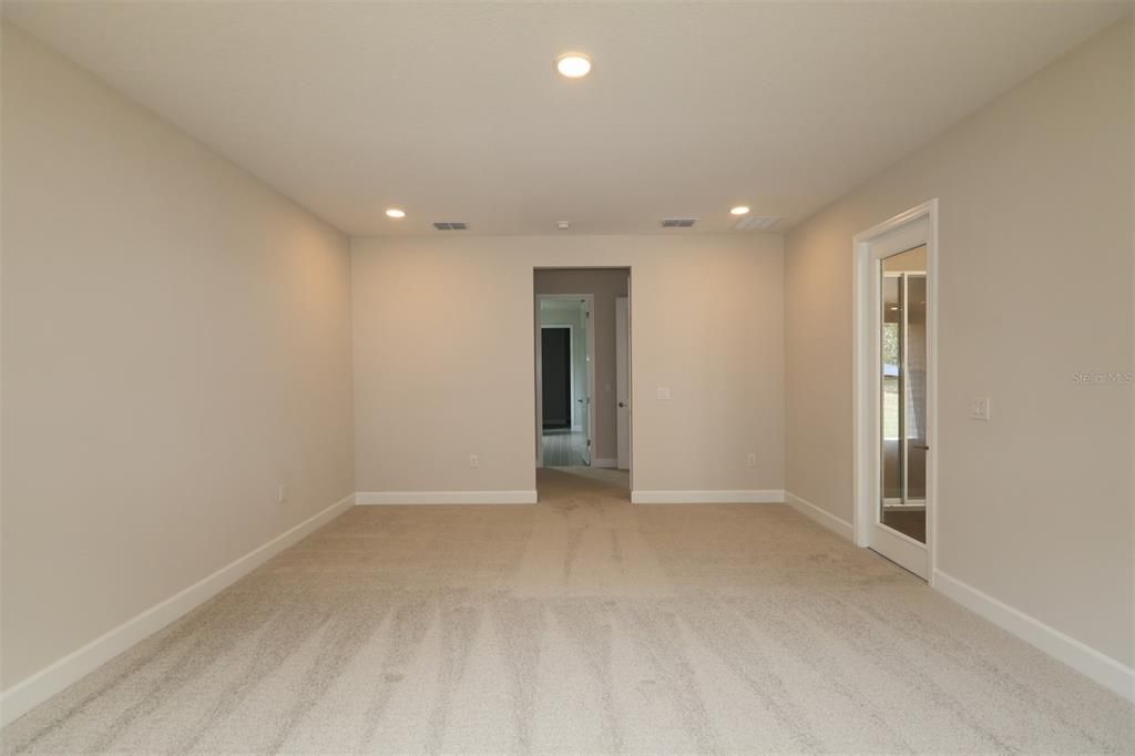 For Sale: $839,990 (4 beds, 4 baths, 3978 Square Feet)