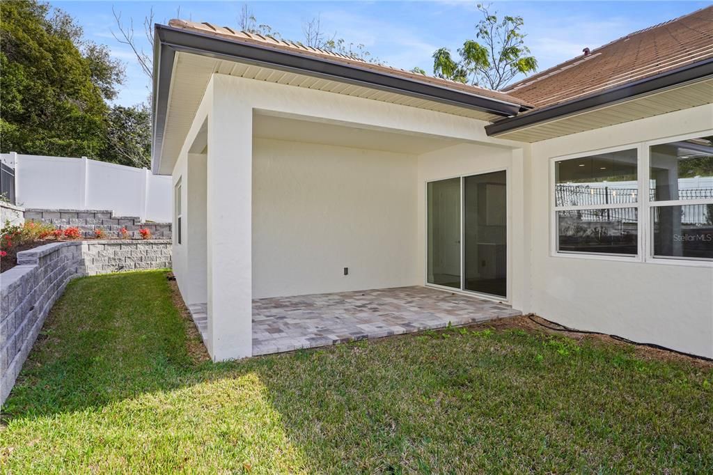 Activo con contrato: $899,900 (7 camas, 5 baños, 3577 Pies cuadrados)