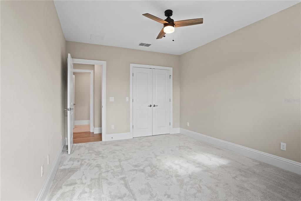 For Sale: $799,900 (5 beds, 3 baths, 3274 Square Feet)
