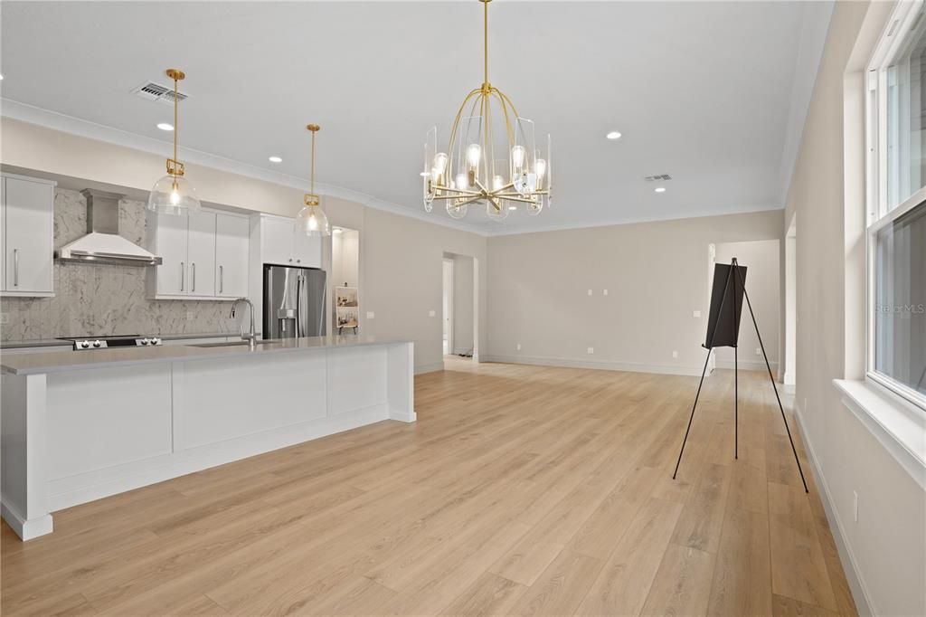 For Sale: $799,900 (5 beds, 3 baths, 3274 Square Feet)