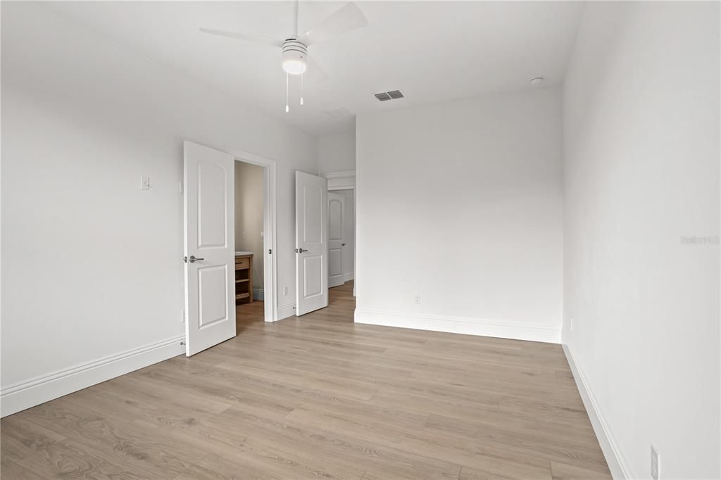 En Venta: $859,900 (6 camas, 3 baños, 3413 Pies cuadrados)