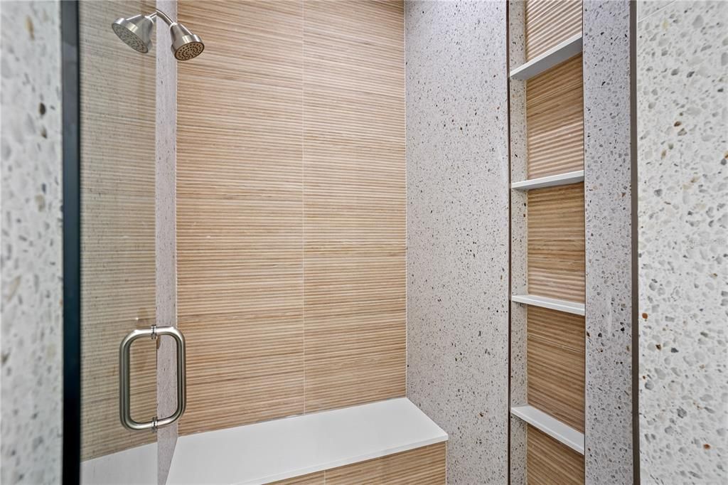 En Venta: $859,900 (6 camas, 3 baños, 3413 Pies cuadrados)