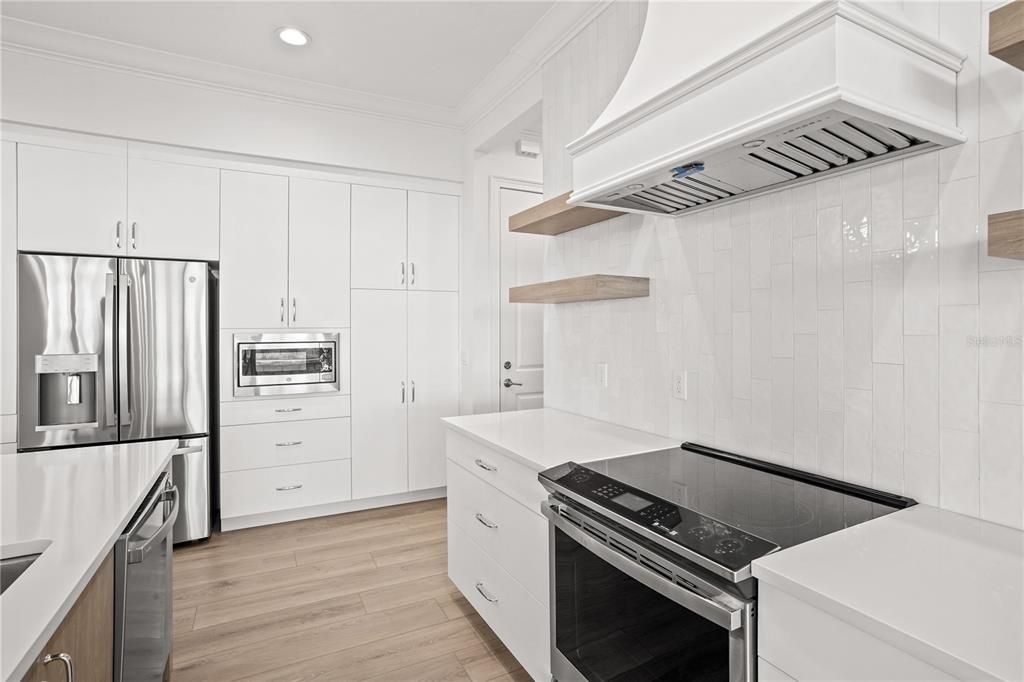 En Venta: $859,900 (6 camas, 3 baños, 3413 Pies cuadrados)