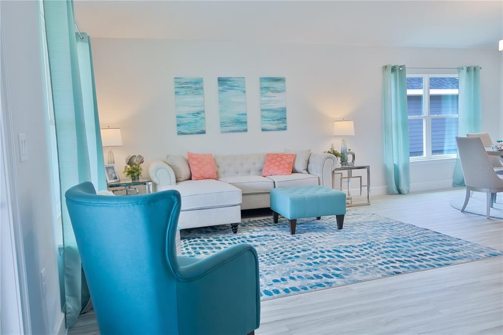 Active With Contract: $269,150 (4 beds, 2 baths, 1635 Square Feet)