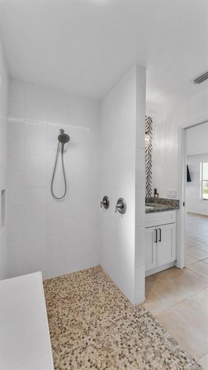 En Venta: $1,799,900 (4 camas, 4 baños, 4708 Pies cuadrados)