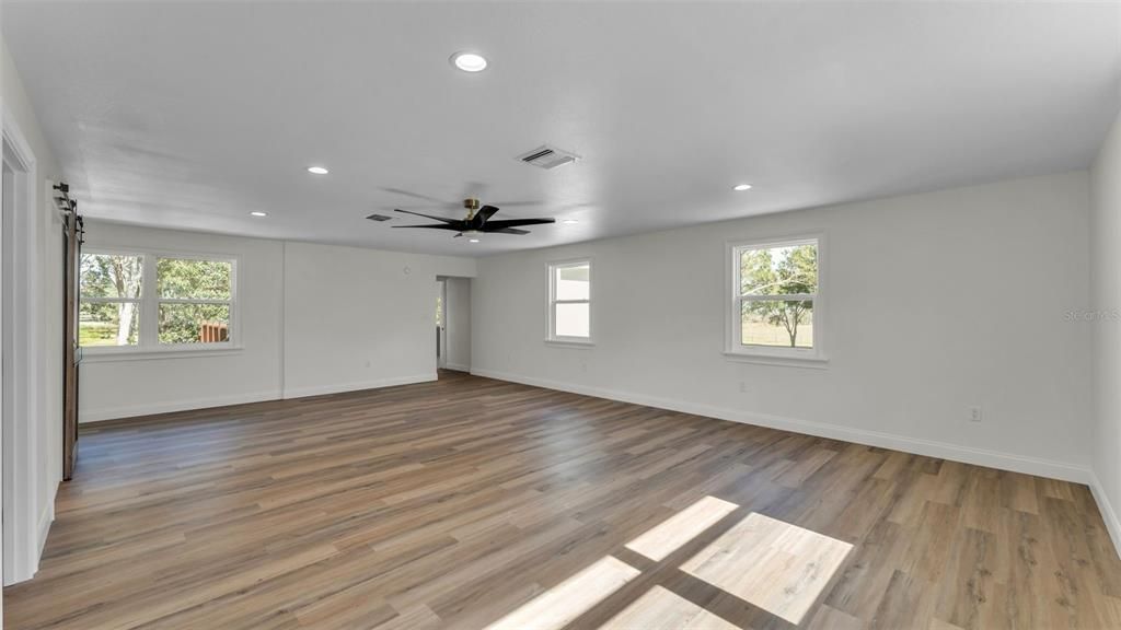 En Venta: $1,799,900 (4 camas, 4 baños, 4708 Pies cuadrados)