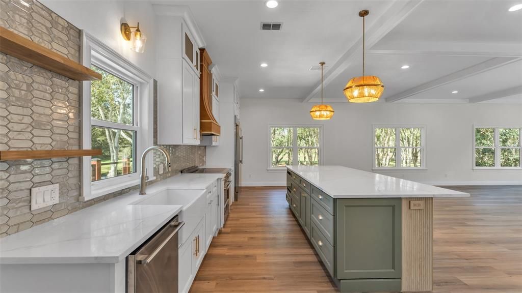 En Venta: $1,799,900 (4 camas, 4 baños, 4708 Pies cuadrados)