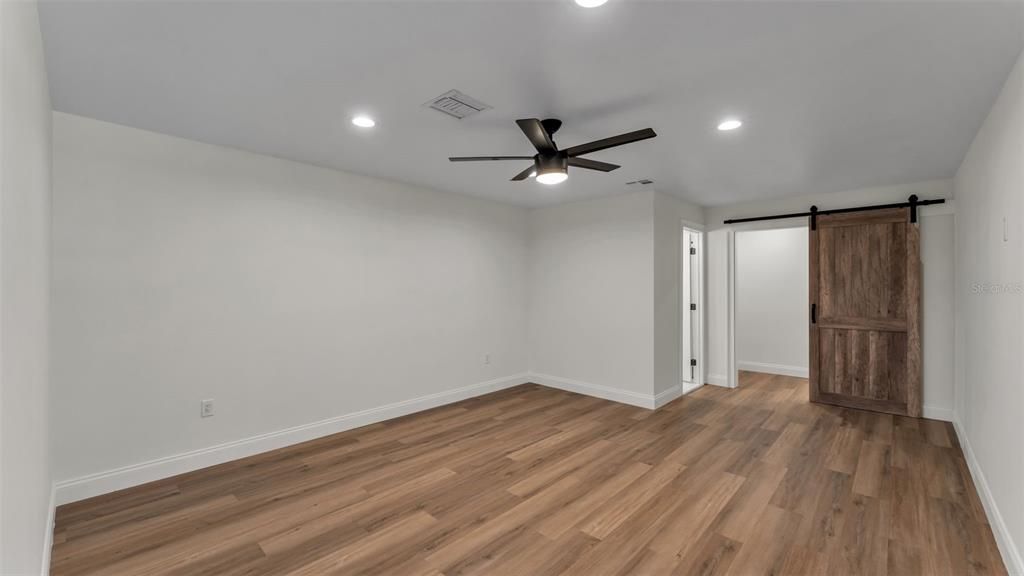 En Venta: $1,799,900 (4 camas, 4 baños, 4708 Pies cuadrados)