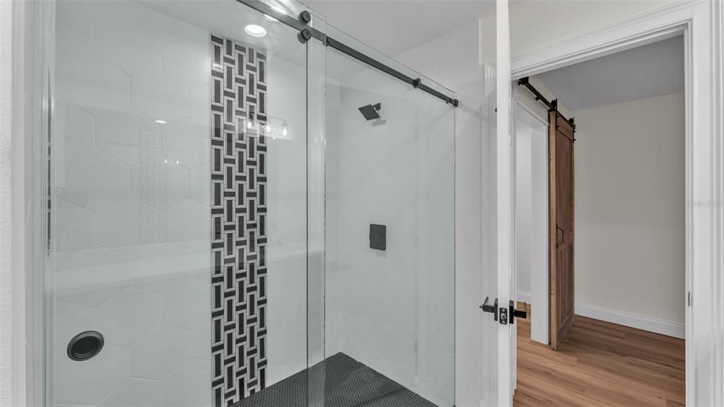 En Venta: $1,799,900 (4 camas, 4 baños, 4708 Pies cuadrados)