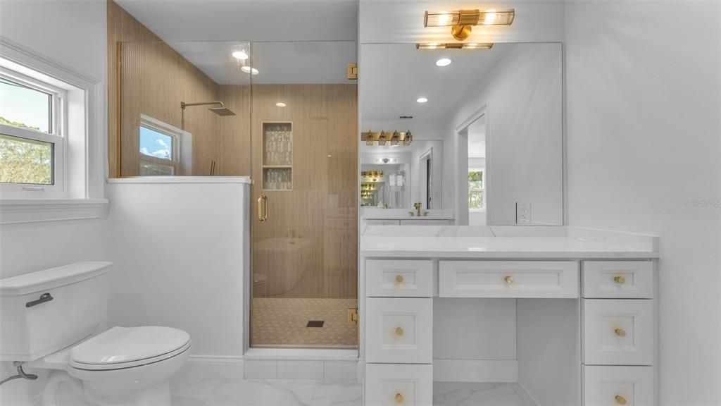 En Venta: $1,799,900 (4 camas, 4 baños, 4708 Pies cuadrados)