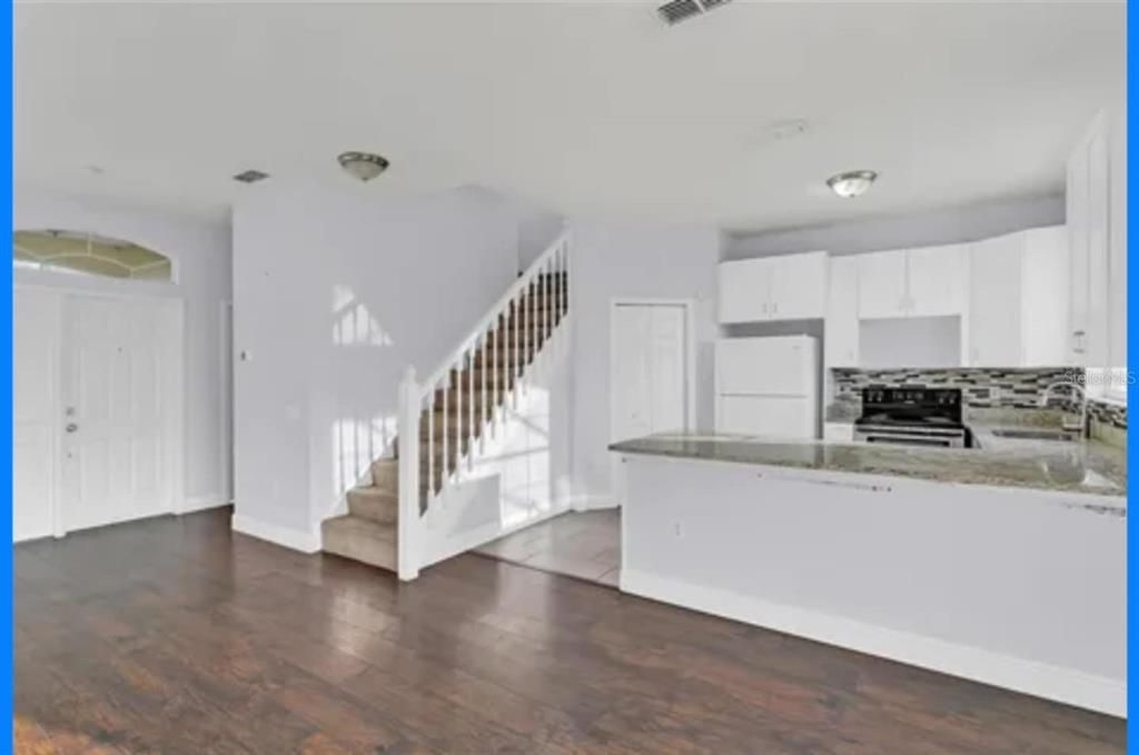 Activo con contrato: $190,000 (4 camas, 3 baños, 1616 Pies cuadrados)
