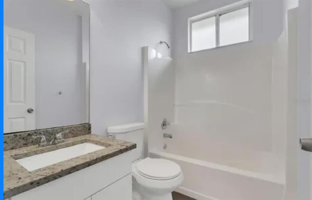 Activo con contrato: $190,000 (4 camas, 3 baños, 1616 Pies cuadrados)