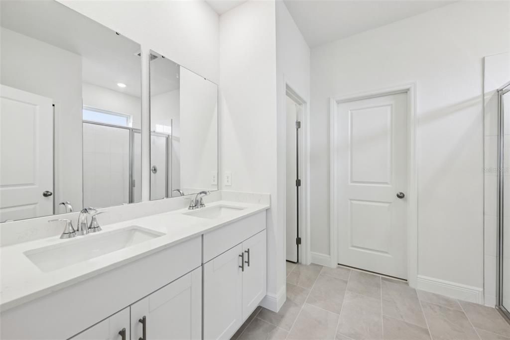 Activo con contrato: $428,040 (3 camas, 2 baños, 1483 Pies cuadrados)
