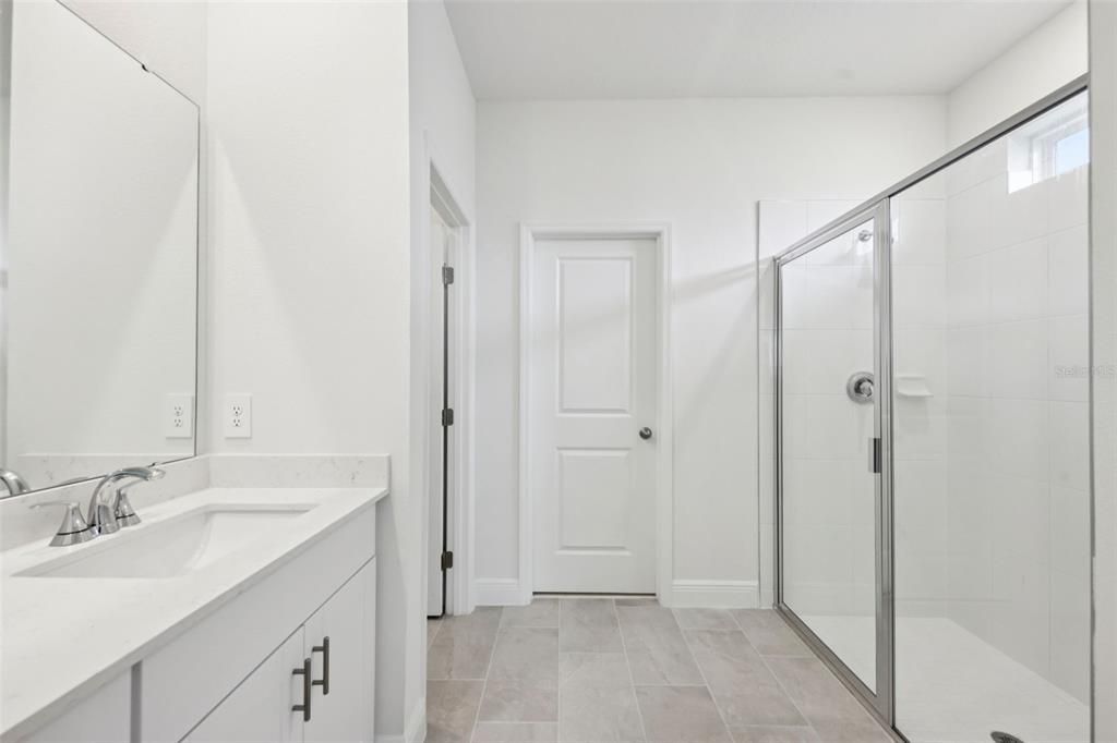 Activo con contrato: $428,040 (3 camas, 2 baños, 1483 Pies cuadrados)